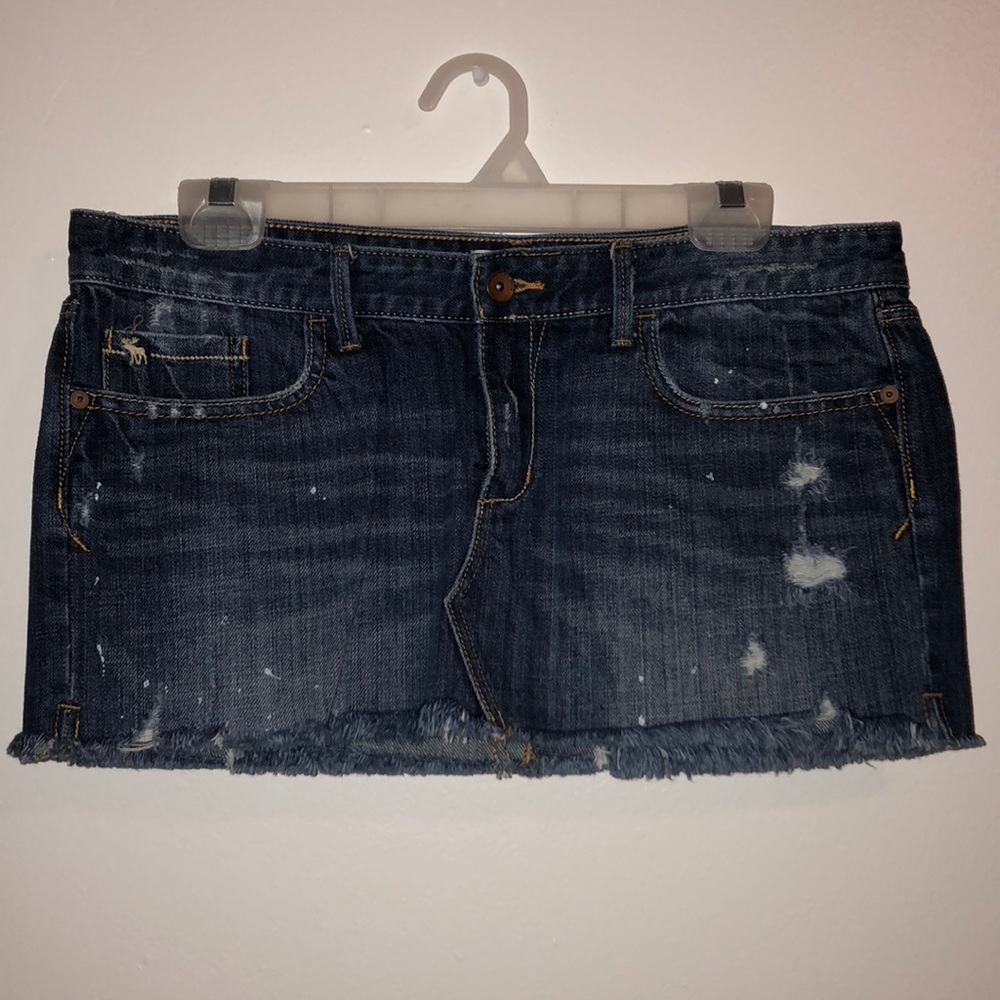 Abercrombie & Fitch Distressed Denim Skirt Size 6